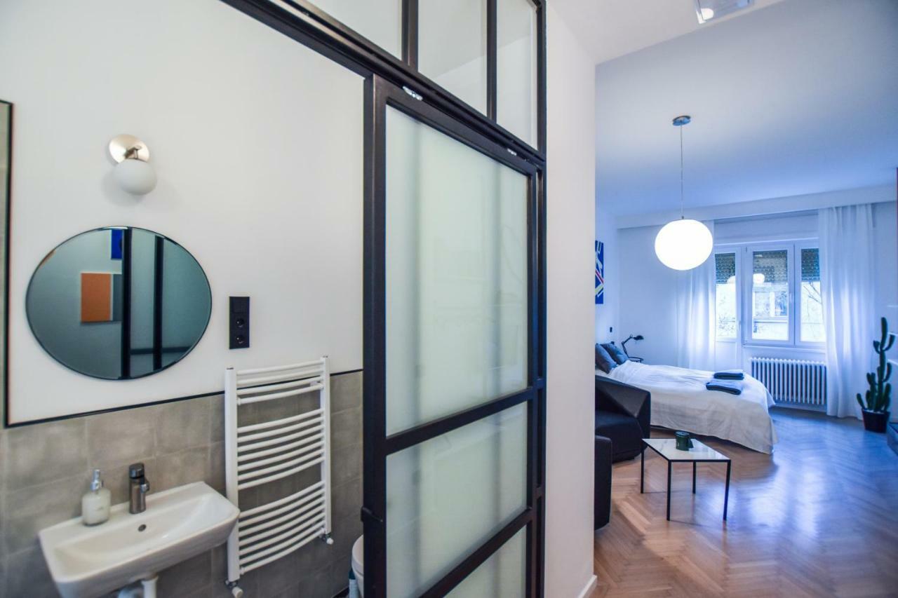 For Long-Term, Budget! Szovetseg Apartment In The Heart Of Budapeste Exterior foto